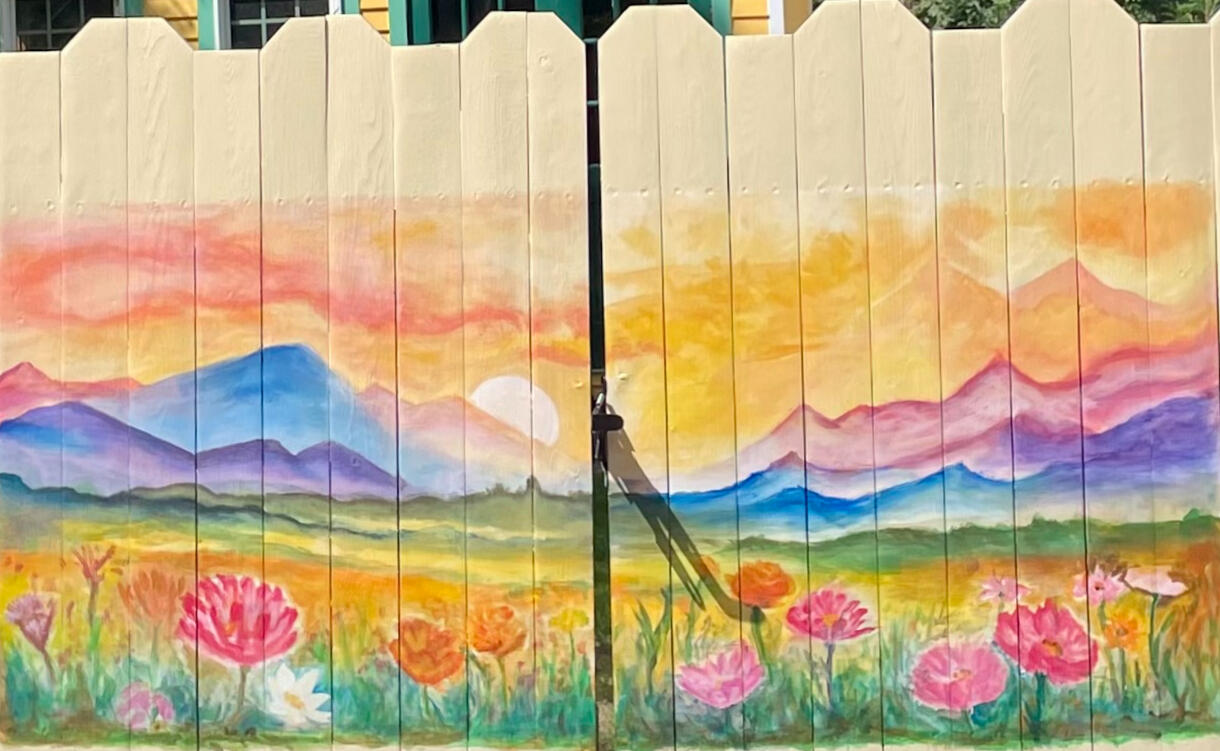 Fence mural (painted with Berenika Lehrman)